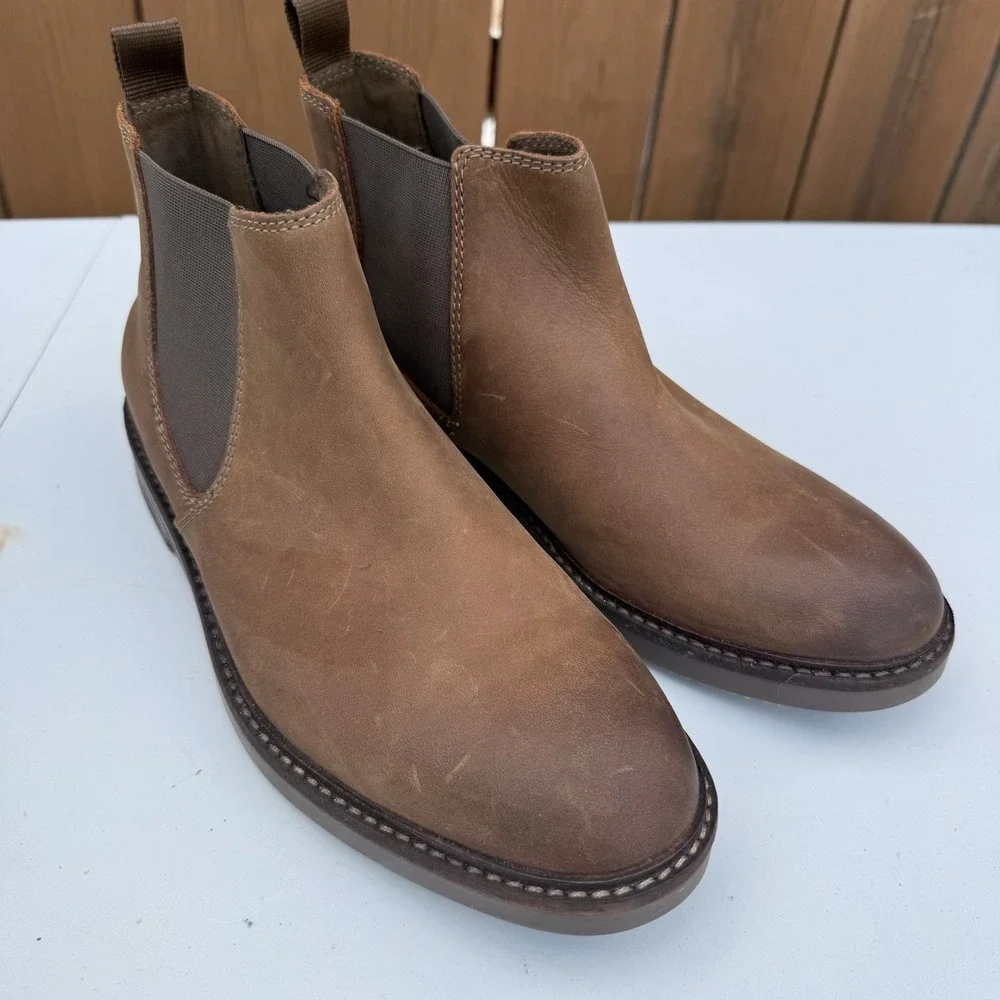 Clarks Mens Bushacre Hill Chelsea‎ Boot Size 7M Brown Suede Gum Sole Pull On